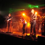 LICHT-GELUID-VERHUUR-BAND-VERSTERKING-GETUP-VERHUUR-VEENSTRA-GOOITZEN-BANDVERSTERKING-JOURE-SNEEK-LEMMER-HEERENVEEN-FRIESLAND-POPPODIUM-PODIUM-BAND-MUZIEK-MUZIKANTEN