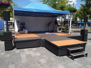 PODIUM-TENT-PARTY-PARTYTENT-HUREN-VERHUUR-LEMMER-JOURE-HEERENVEEN-SNEEK-GROU-AKKRUM-BOLSWARD-HUREN-getup-verhuur-scharsterbrug-friesland-BANT-gemeenteplein-uitrijking-feest