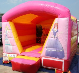 PRINCESS-SPRINGKUSSEN-LEMMER-JOURE-HEERENVEEN-SNEEK-HUREN-getup-verhuur-scharsterbrug-friesland