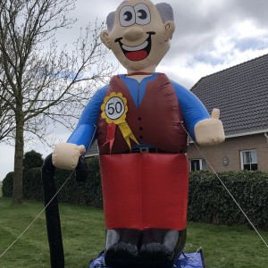 abraham-pop-getup-verhuur-scharsterbrug-joure-langweer-huren-friesland-leeftijd-verjaardag-heerenveen-oudehaske-opblaaspop