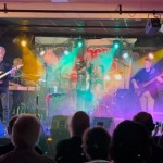 bands live versterking licht geluid microfoons scanners geluidsset rookmachine showlicht ledparren verhuur getup joure friesland
