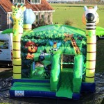 jungle-safari-olifant-getup-verhuur-dak-joure-heerenveen-sneek-wolvega-springkussen-huren-zebra