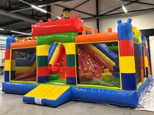 klimberg-bouwblokken-mega-lego-glijbaan-klimwand-huren-verhuur-getup-friesland-joure-lemmer-heerenveen-sneek-makkum-wolvega-drachten