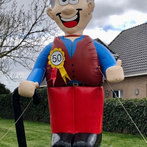 abraham pop getup verhuur scharsterbrug joure langweer huren friesland leeftijd verjaardag heerenveen oudehaske opblaaspop