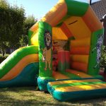 MADAGASKAR-LEEUW-ZEBRA-GLIJBAAN-SPRINGKUSSEN-LEMMER-JOURE-HEERENVEEN-SNEEK-HUREN-getup-verhuur-scharsterbrug-friesland-luchtkussen-kus-glijbaan